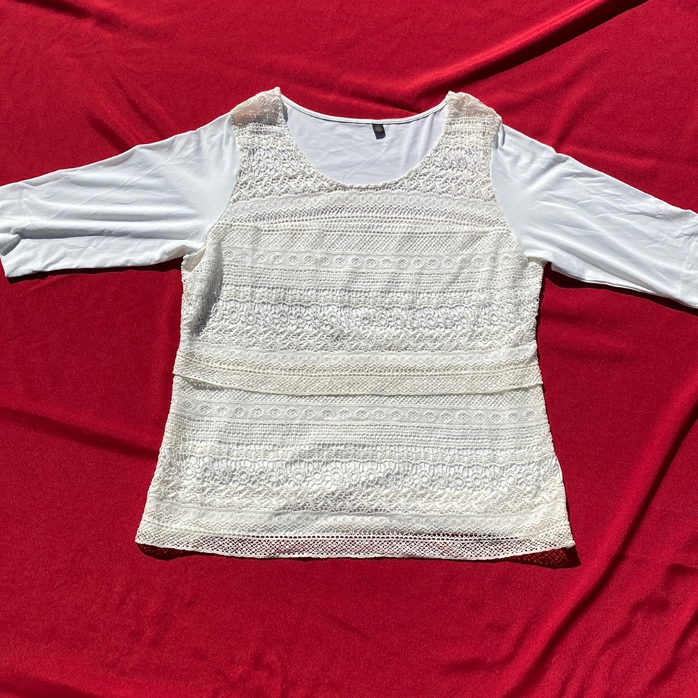 1X  Cream Crochet over White Blouse